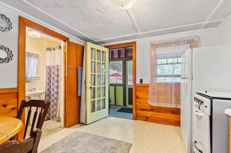 38 Range Road Holderness NH 03245