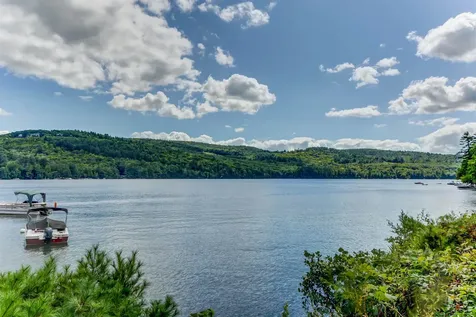 38 Range Road Holderness NH 03245