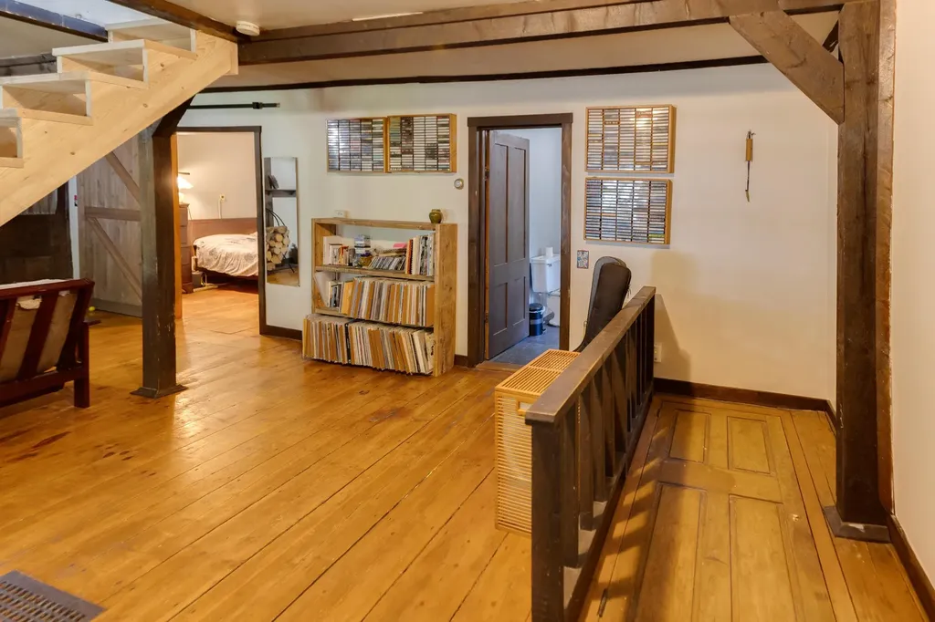 28 Miles Road Benton NH 03785