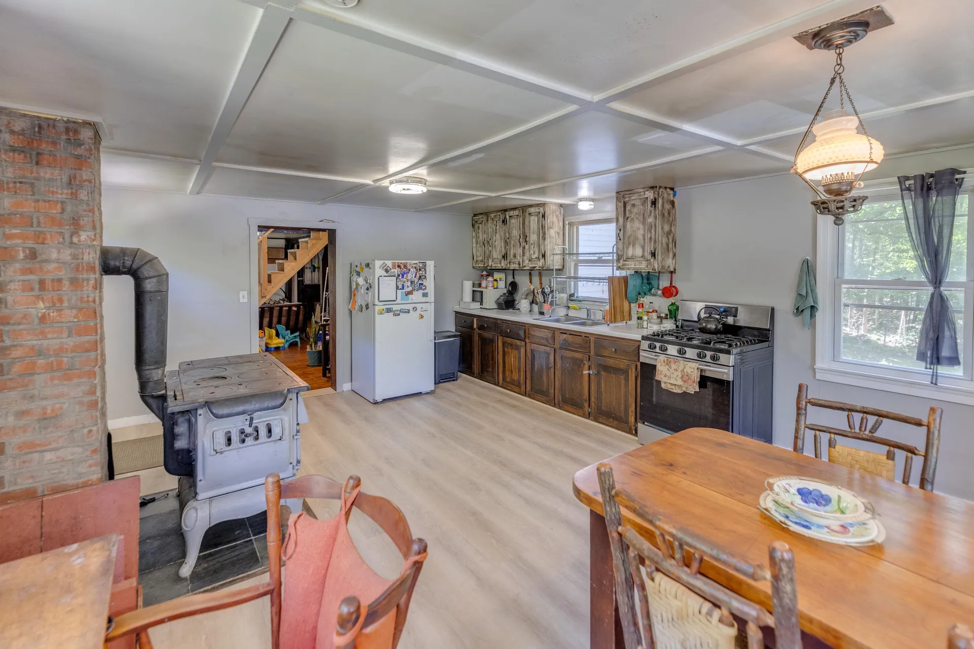 28 Miles Road Benton NH 03785