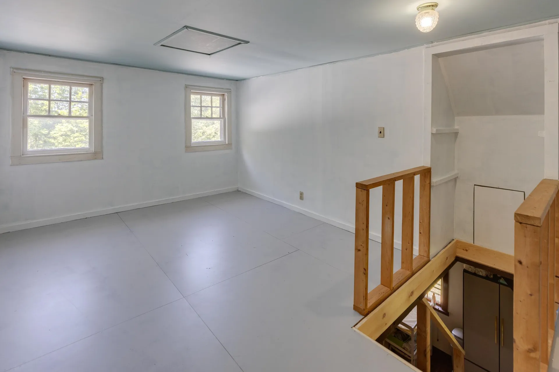 28 Miles Road Benton NH 03785