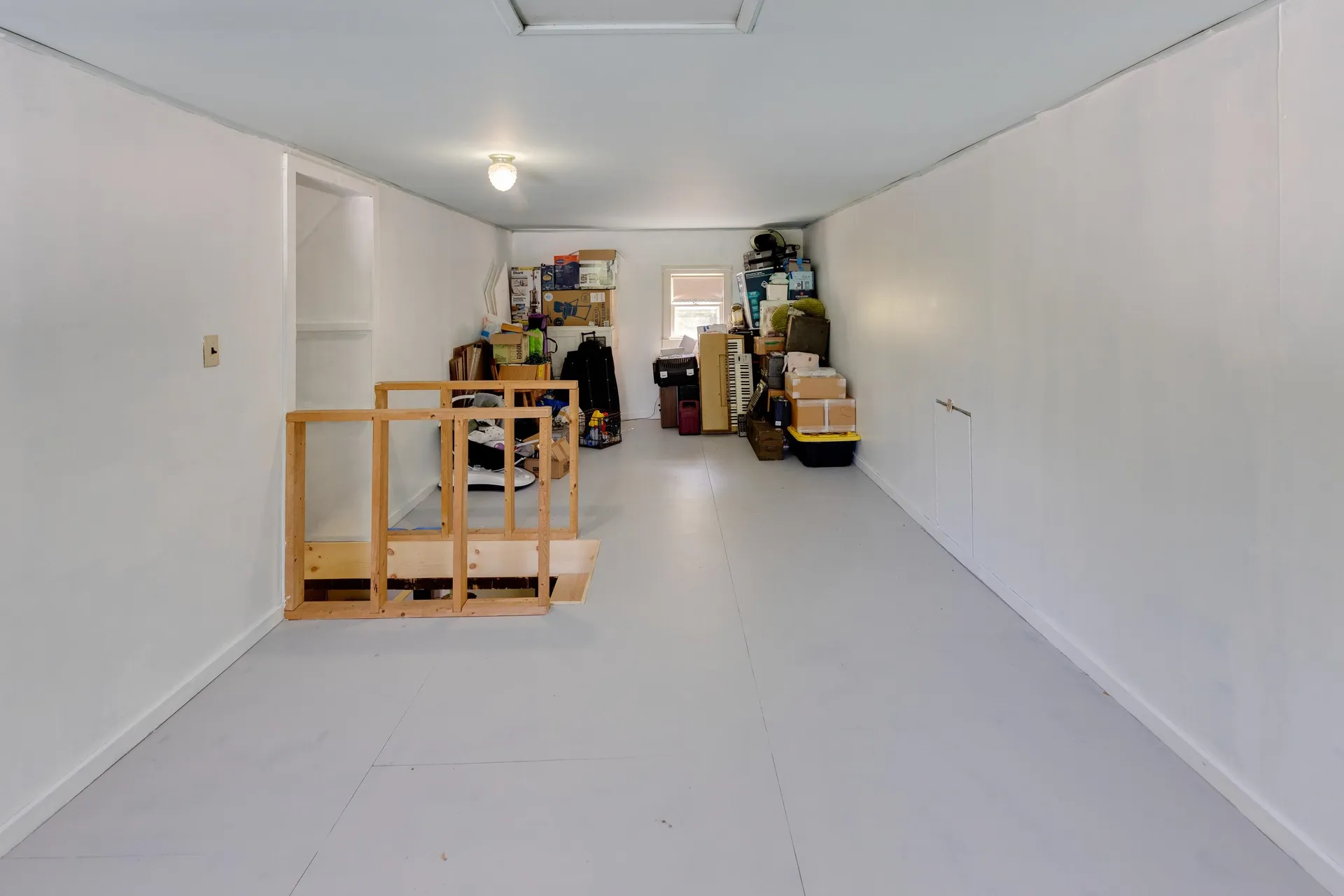 28 Miles Road Benton NH 03785