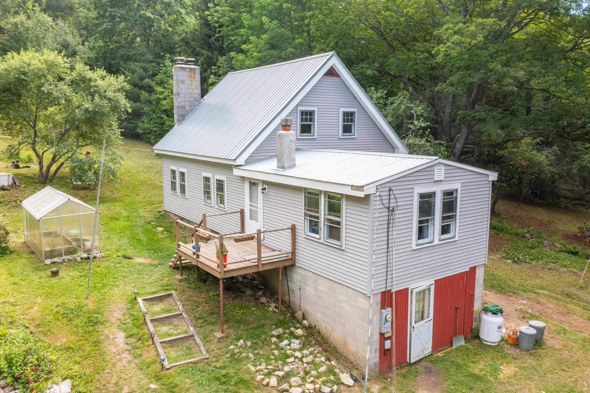 28 Miles Road Benton NH 03785