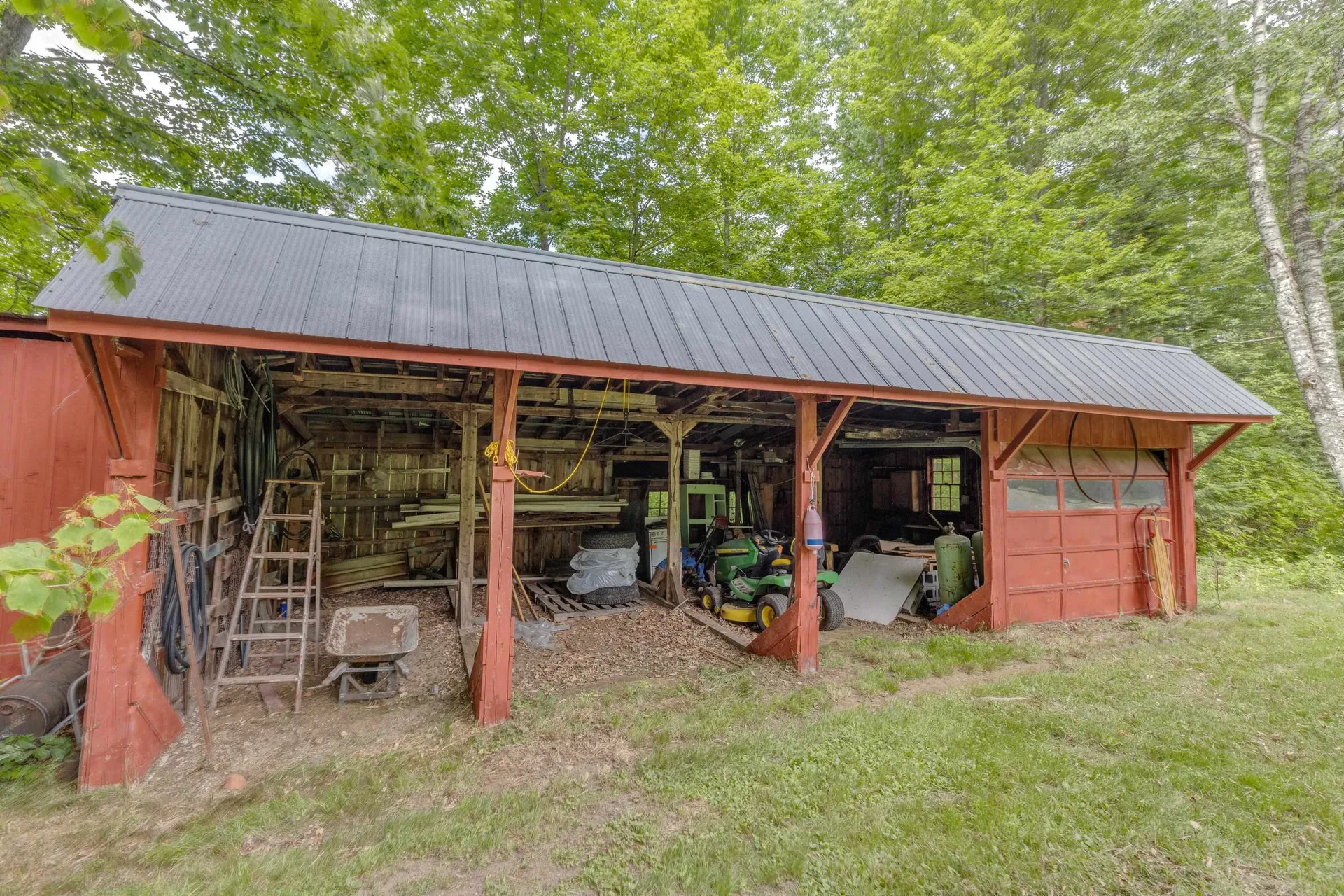 28 Miles Road Benton NH 03785