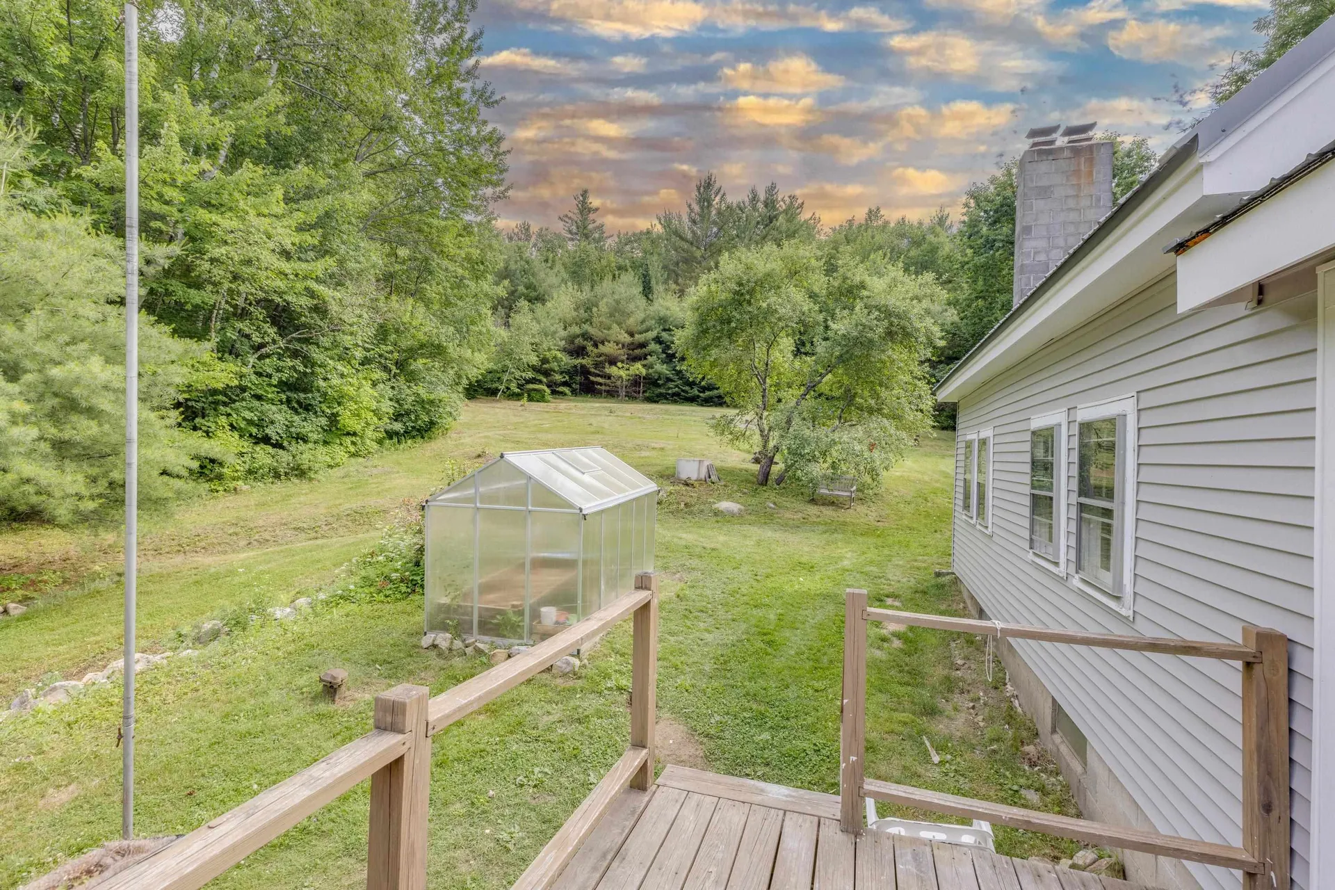 28 Miles Road Benton NH 03785