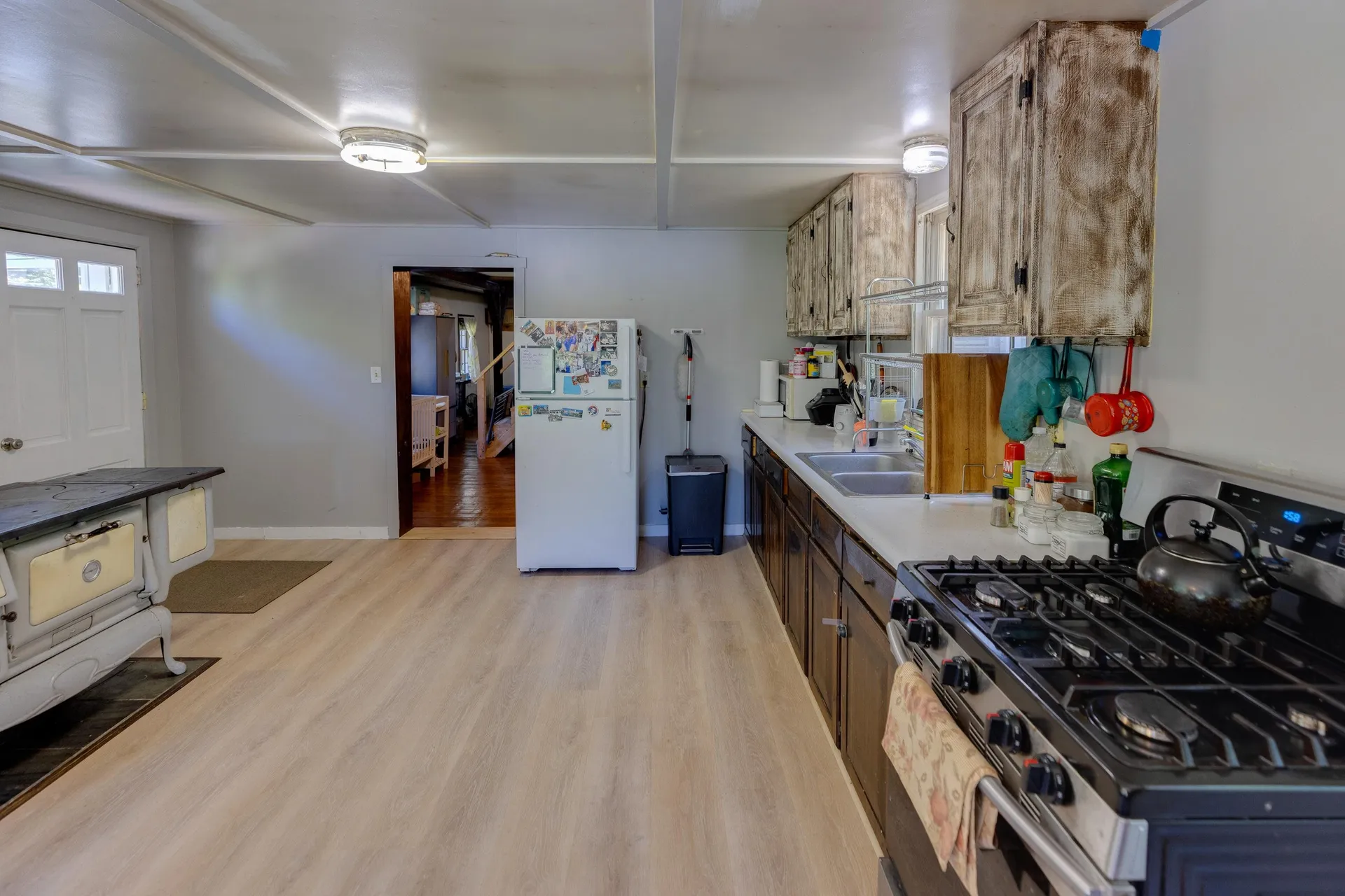 28 Miles Road Benton NH 03785