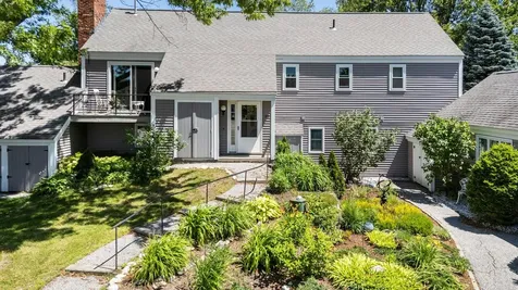 39 Hilltop Place New London NH 03257