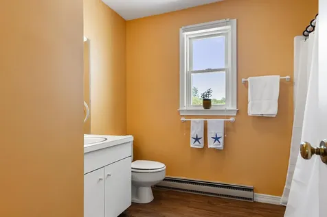 39 Hilltop Place New London NH 03257