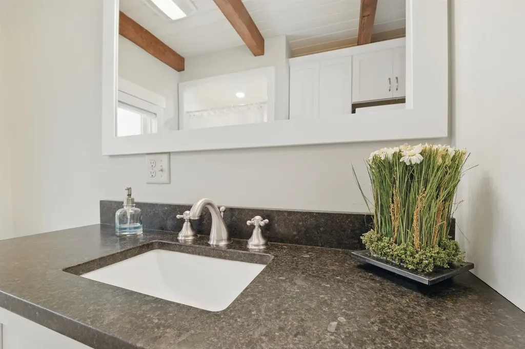 135 Weirs Road Gilford NH 03249