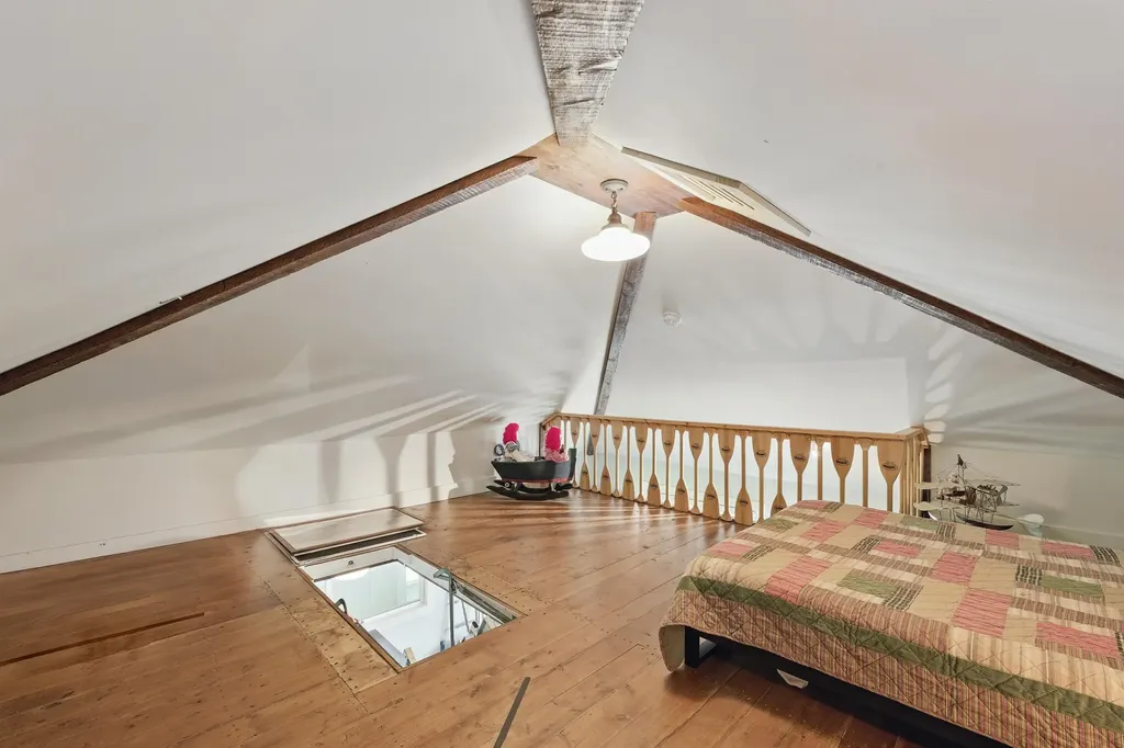 135 Weirs Road Gilford NH 03249