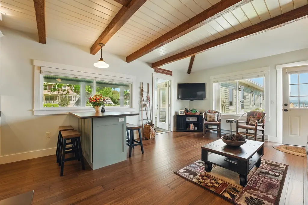 135 Weirs Road Gilford NH 03249