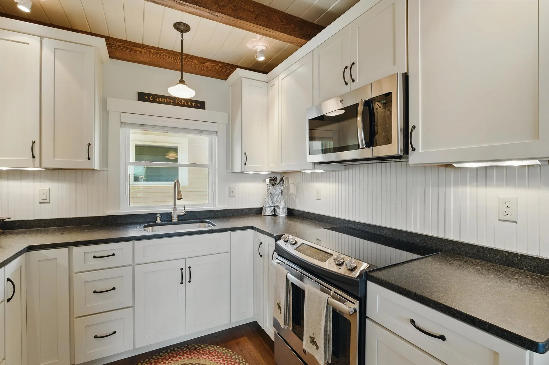 135 Weirs Road Gilford NH 03249