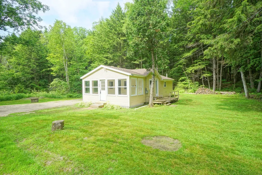 344 Roby Road Sutton NH 03273