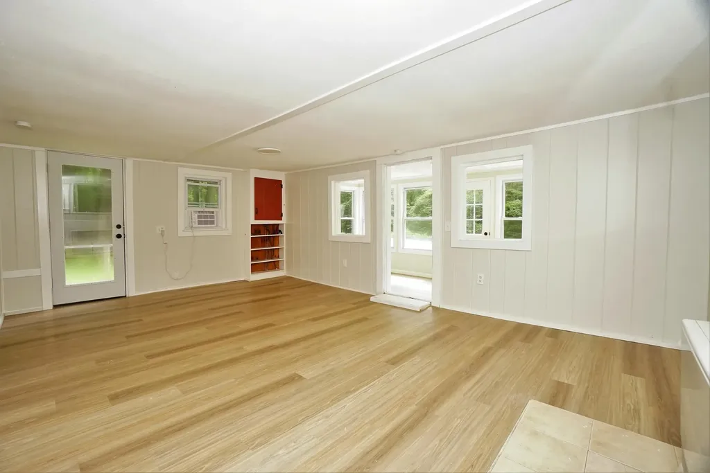 344 Roby Road Sutton NH 03273