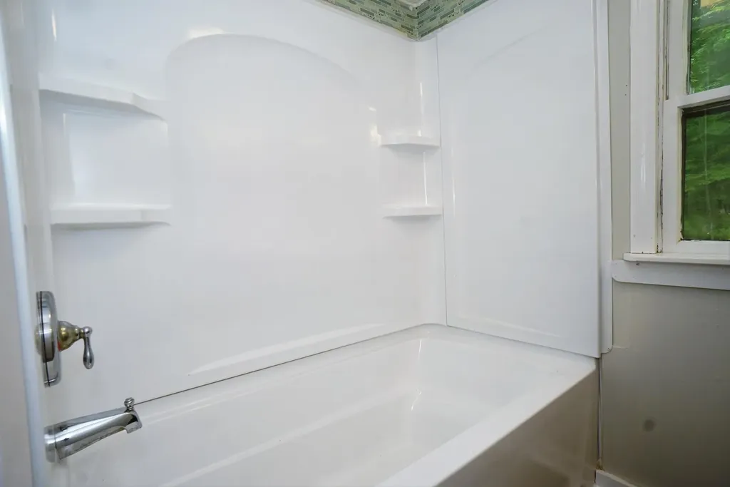 344 Roby Road Sutton NH 03273