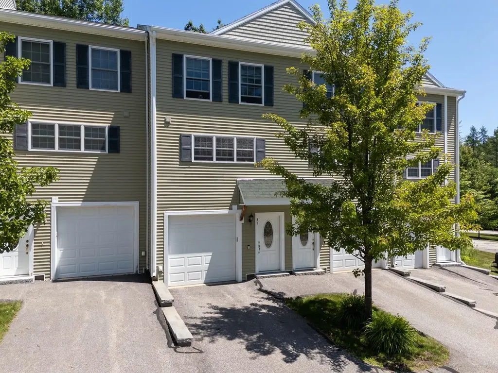 41 Akron Way Laconia NH 03246