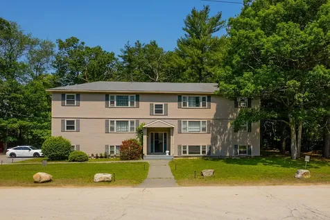 4 Shady Lane Plaistow NH 03865