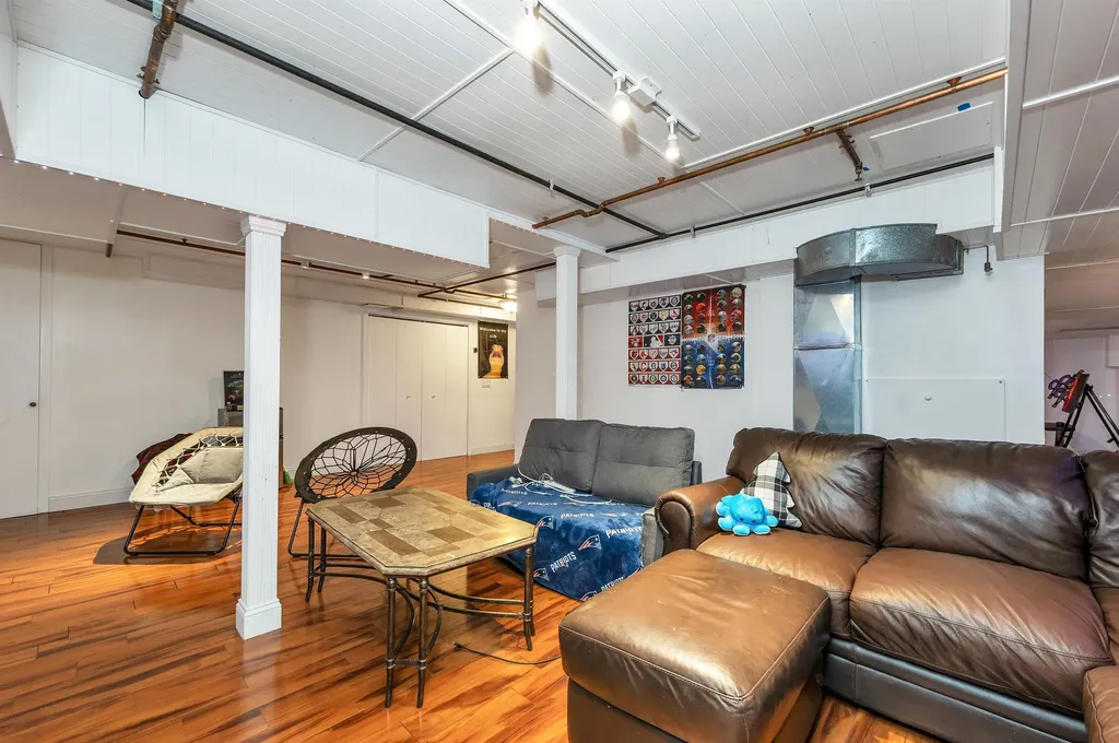 4 Black Bear Court Lebanon NH 03766