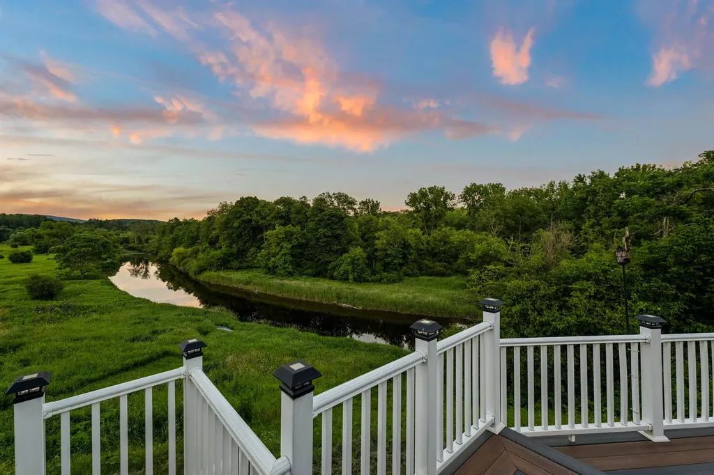 4 Black Bear Court Lebanon NH 03766