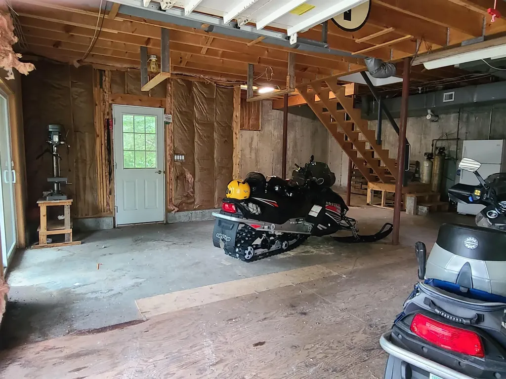 98 Crew N Road Wakefield NH 03872