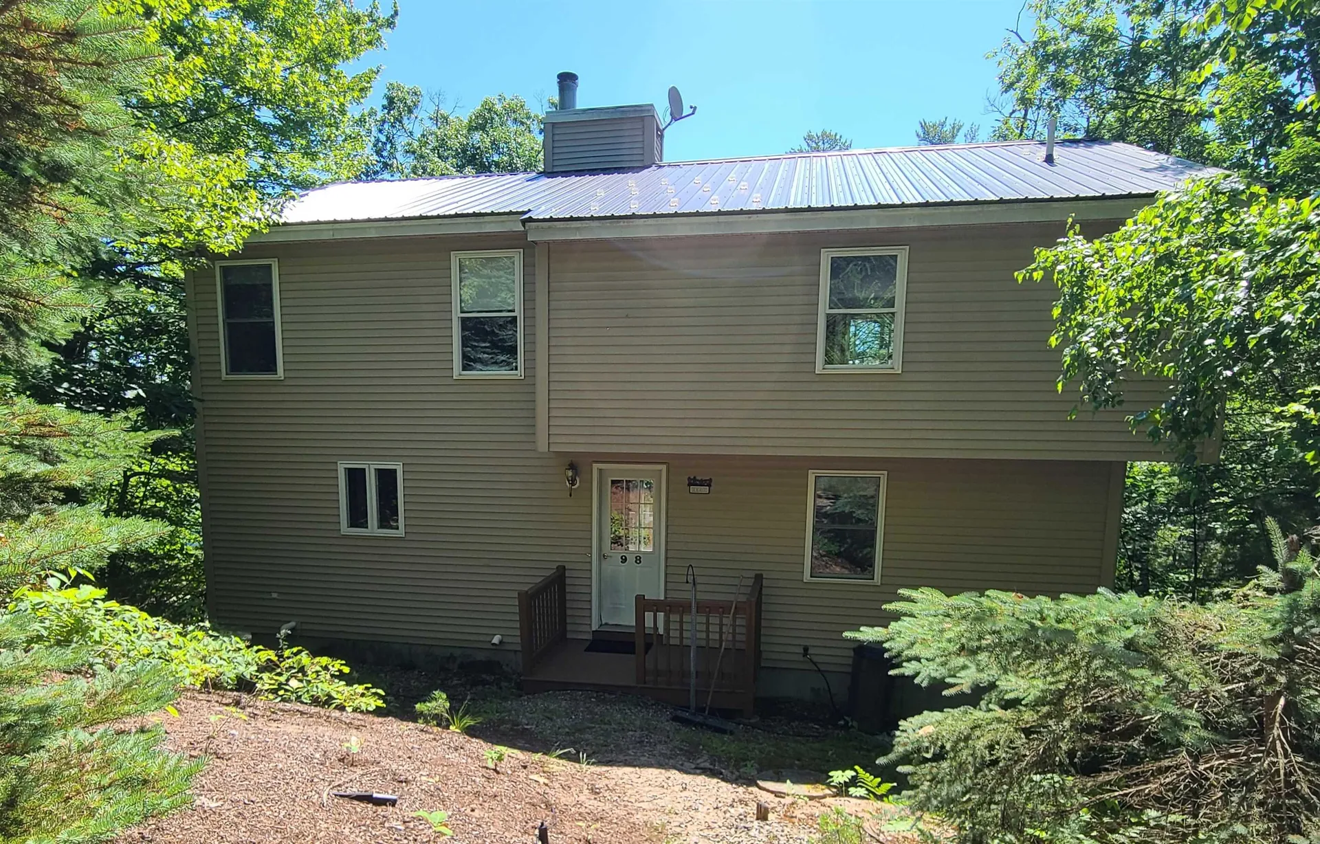 98 Crew N Road Wakefield NH 03872