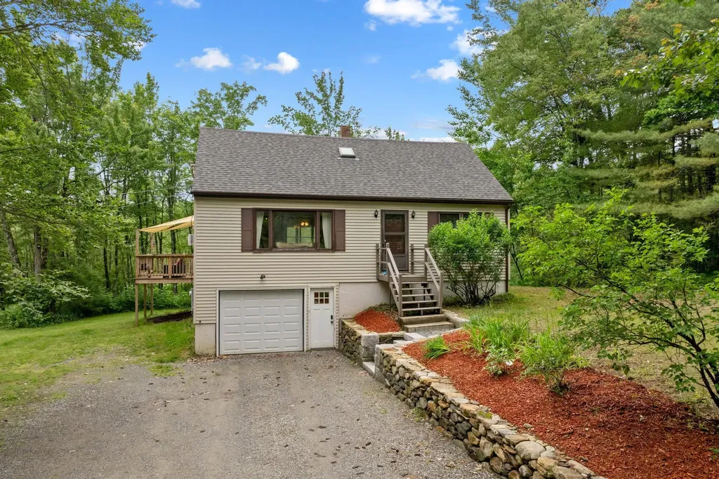 569 Francestown Road New Boston NH 03070
