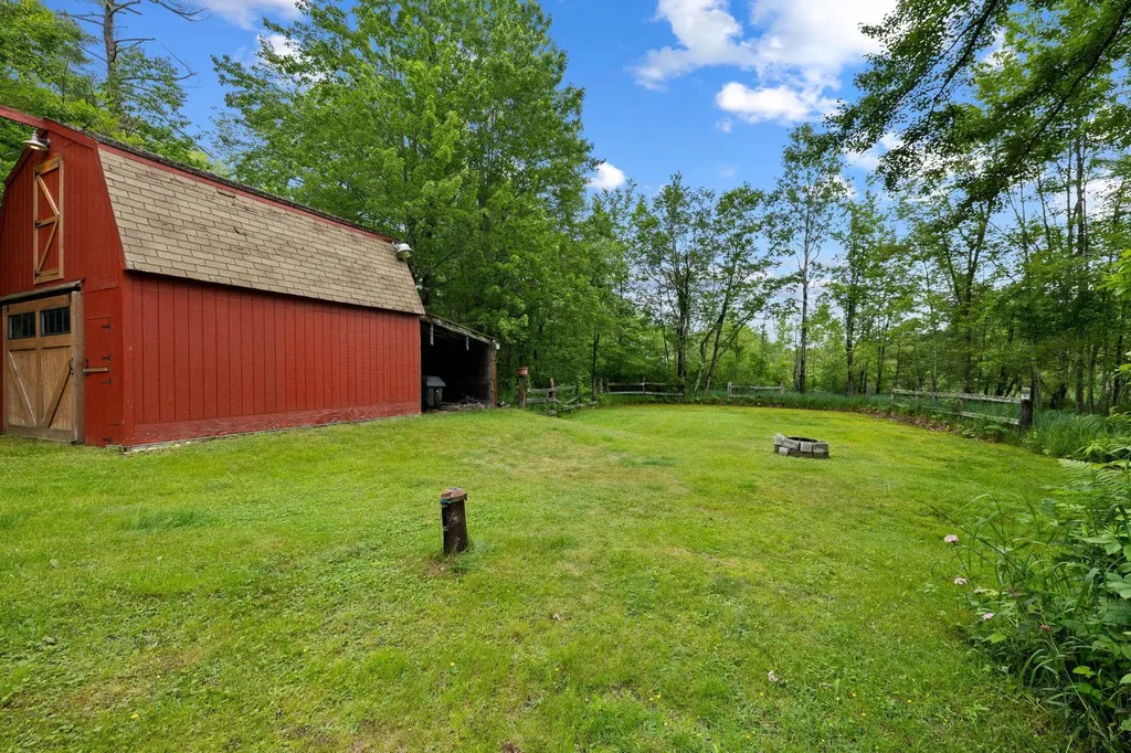 569 Francestown Road New Boston NH 03070