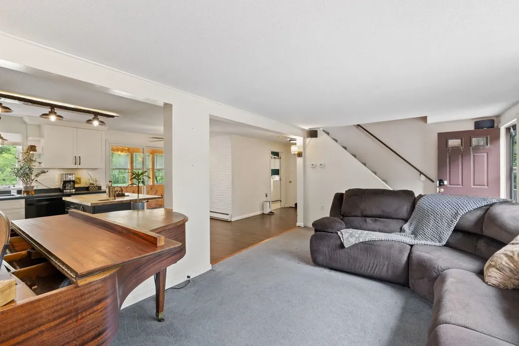569 Francestown Road New Boston NH 03070