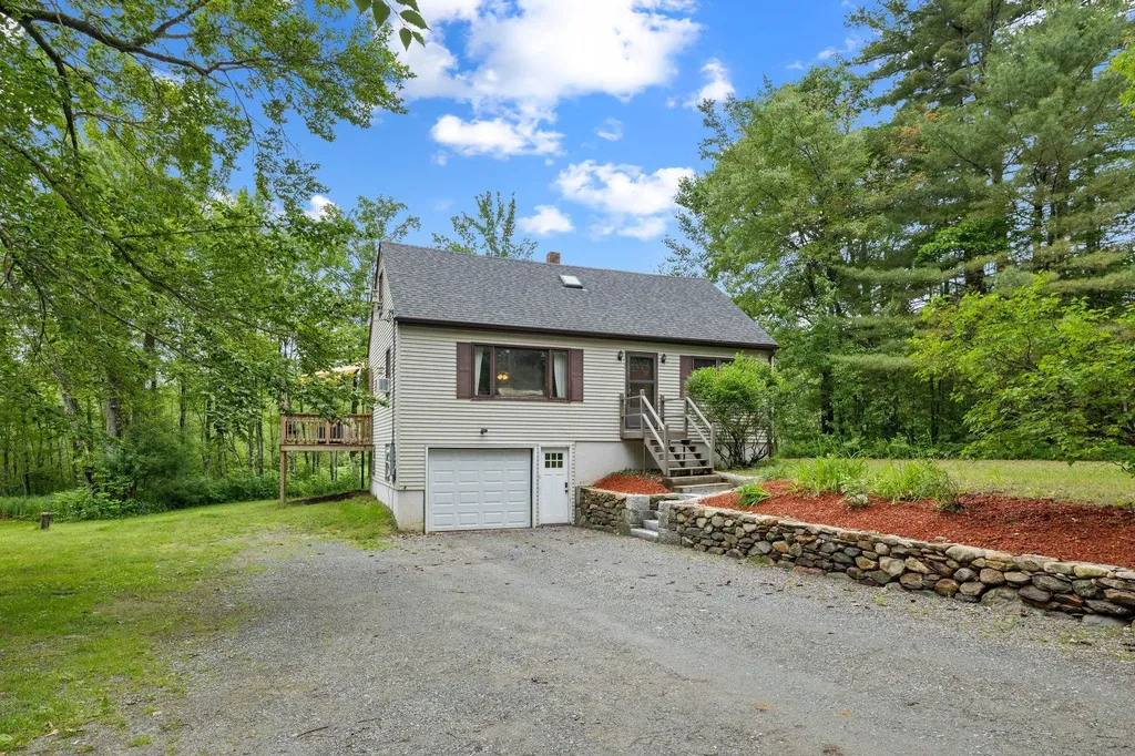 569 Francestown Road New Boston NH 03070