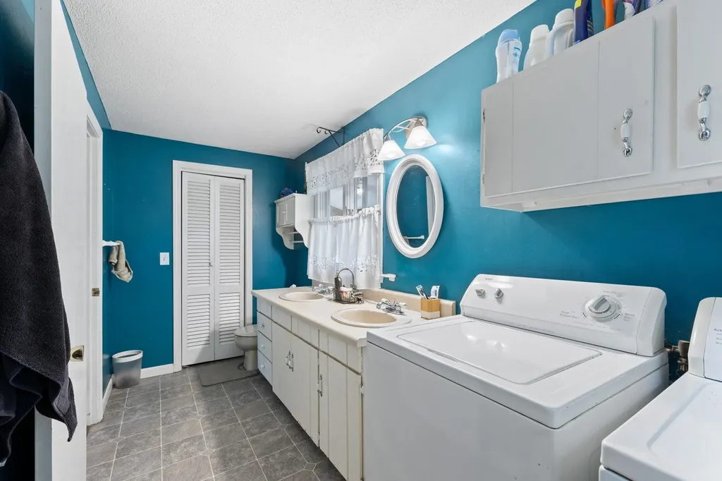 569 Francestown Road New Boston NH 03070