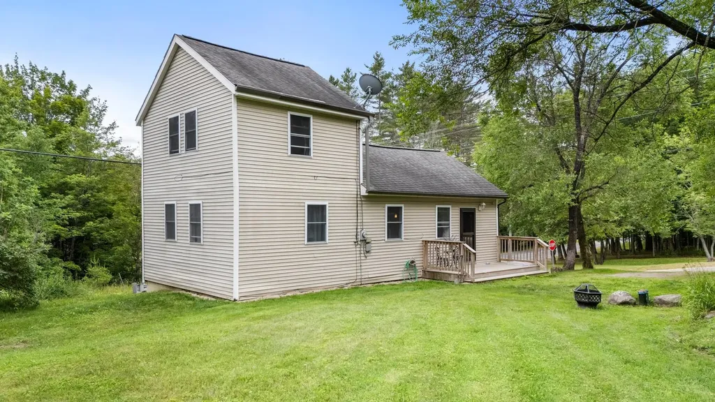 6 Badger Road Goshen NH 03752