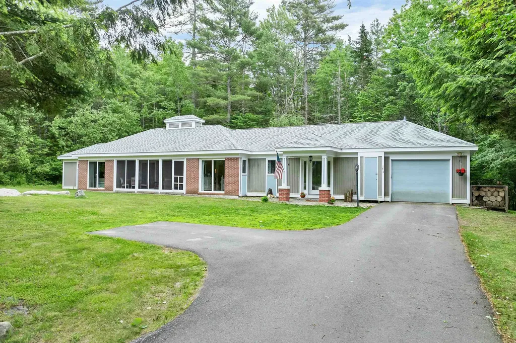 173 Squires Lane New London NH 03257