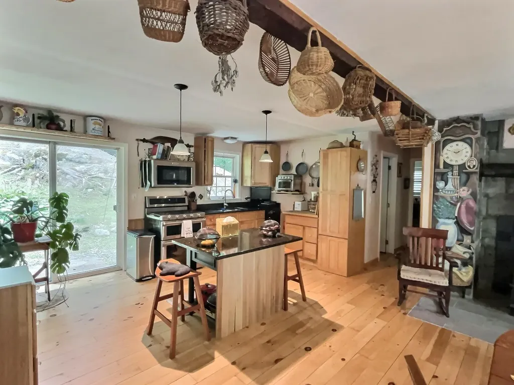 20 Ramblewood Place Newbury NH 03255