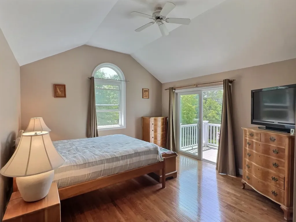 85 Farwell Lane New London NH 03257