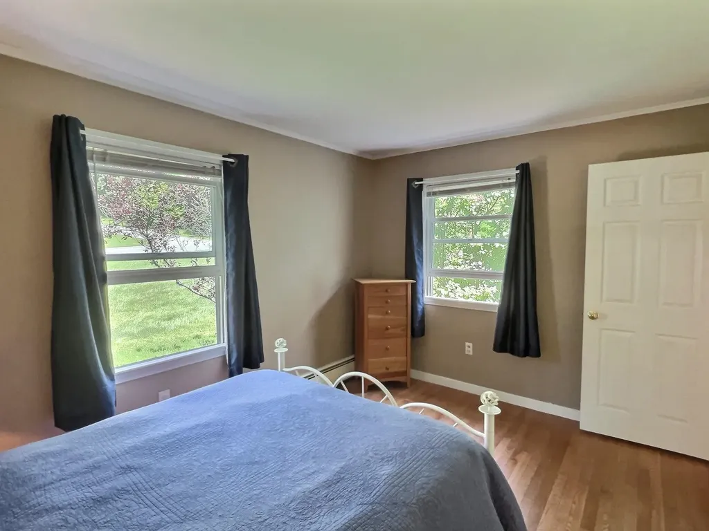 85 Farwell Lane New London NH 03257