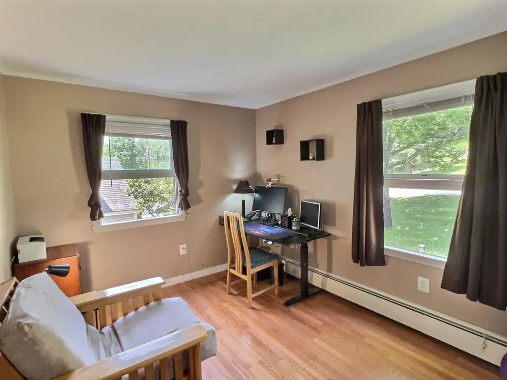 85 Farwell Lane New London NH 03257