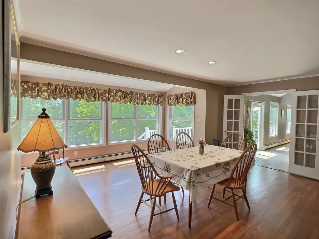 85 Farwell Lane New London NH 03257
