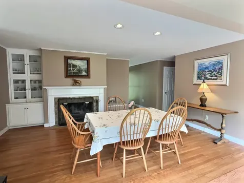85 Farwell Lane New London NH 03257