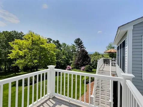 85 Farwell Lane New London NH 03257