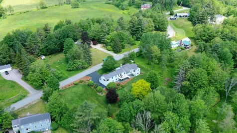 85 Farwell Lane New London NH 03257