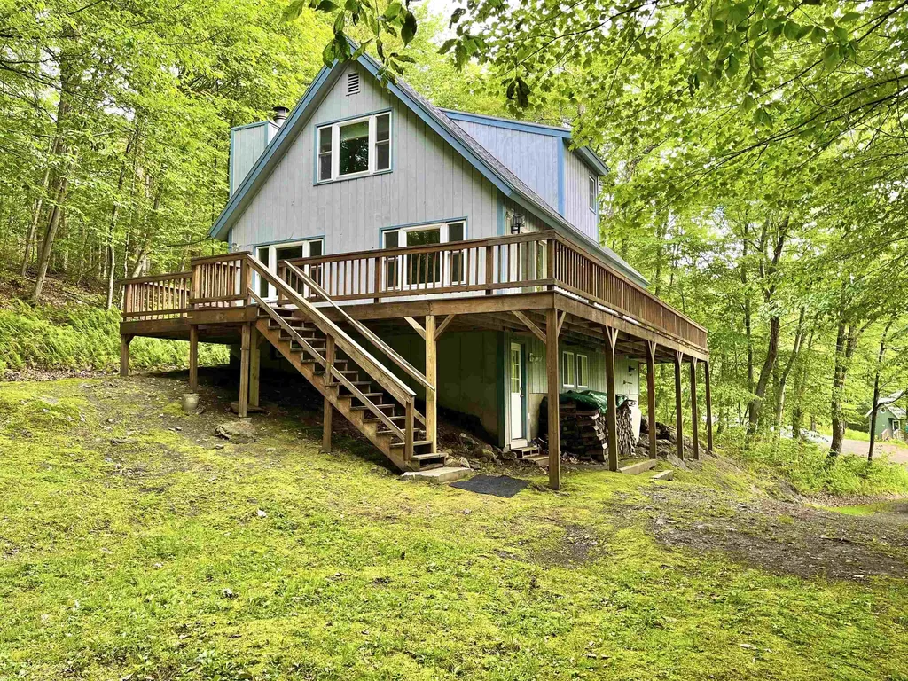 52 Big Bend Loop Wilmington VT 05363