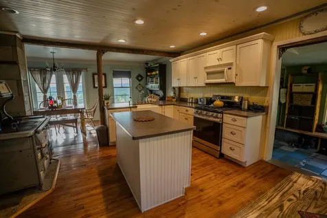 77 Weinreich Road Concord VT 05824