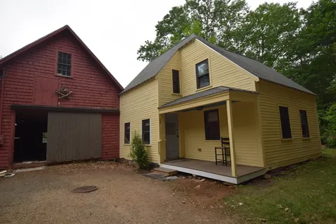 22 Cheney Road Kingston NH 03848