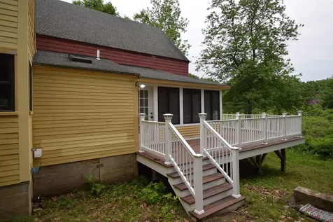 22 Cheney Road Kingston NH 03848