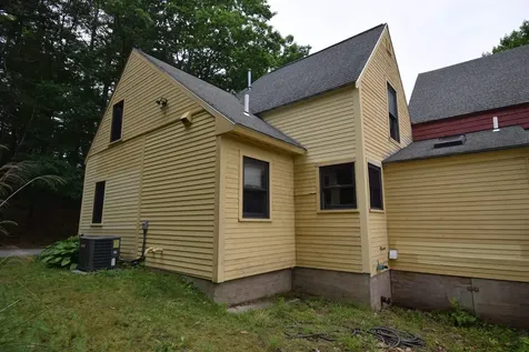 22 Cheney Road Kingston NH 03848