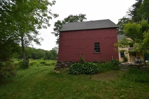 22 Cheney Road Kingston NH 03848