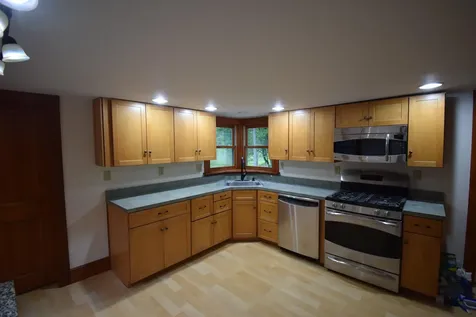 22 Cheney Road Kingston NH 03848