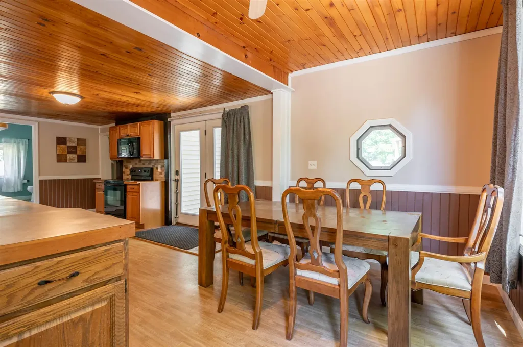 9 Seaverns Bridge Road Merrimack NH 03054