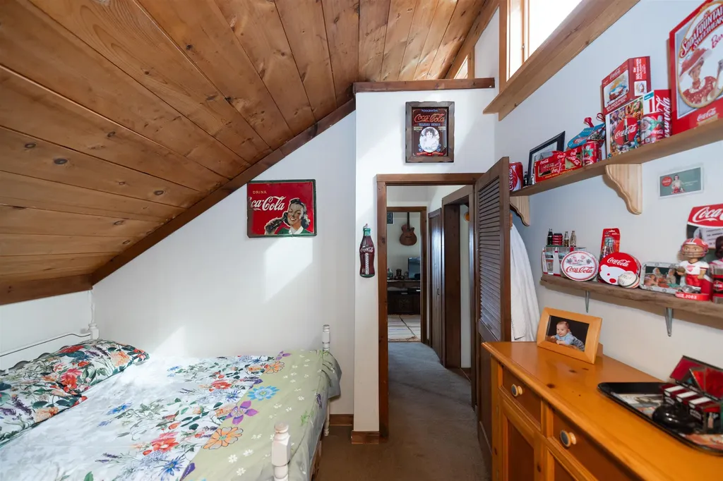 9 Cooper Hill Road Dover VT 05356