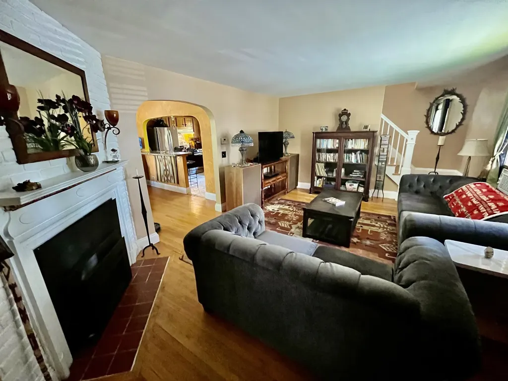 747 Hanover Street Manchester NH 03104